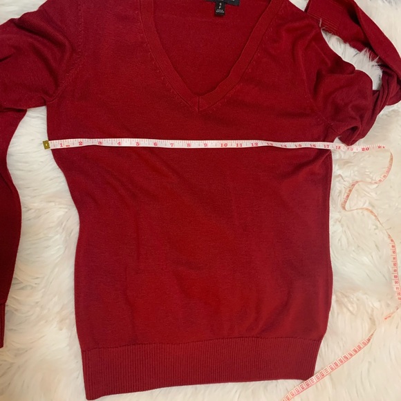 Sweater - Picture 6 of 6